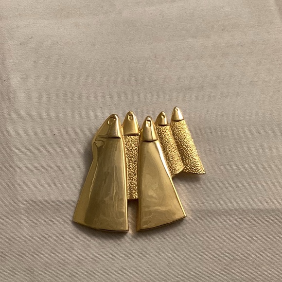 Vintage Fortin Modernist Gold Tone Nuns Signed Brooch - Picture 1 of 3